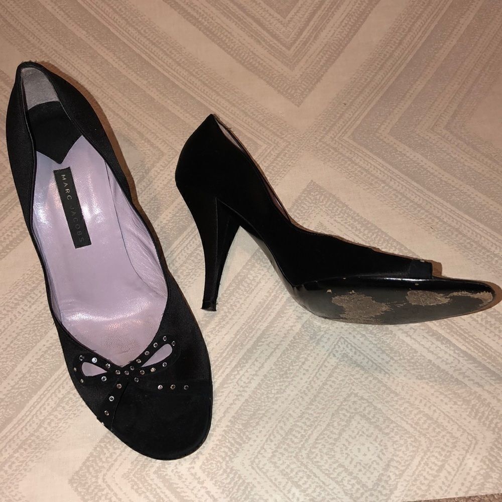 Marc Jacobs Black Satin Open Toe Heels with Rhinestone Bow Size 9